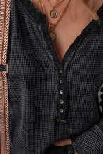 Load image into Gallery viewer, Notched Long Sleeve Top