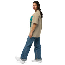 Load image into Gallery viewer, Oversized faded t-shirt