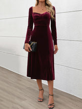 Load image into Gallery viewer, Perfee Sweetheart Neck Long Sleeve Midi Dress
