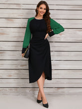 Load image into Gallery viewer, Ruched Contrast Long Sleeve Midi Dress
