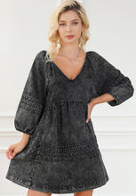 Load image into Gallery viewer, V-Neck Three Quarter Sleeve Denim Dress
