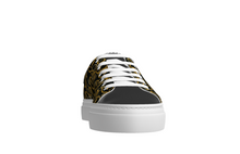 Load image into Gallery viewer, Men&#39;s Chain Digital Print Low Top

